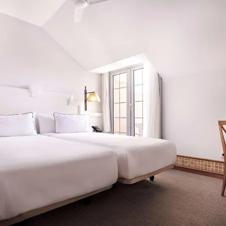 Hotel Melia Isla Canela
