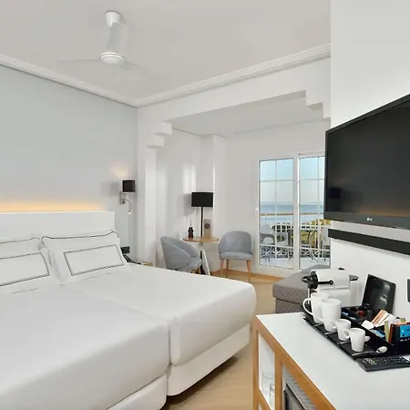 Hotel Meliá Atlántico 4*