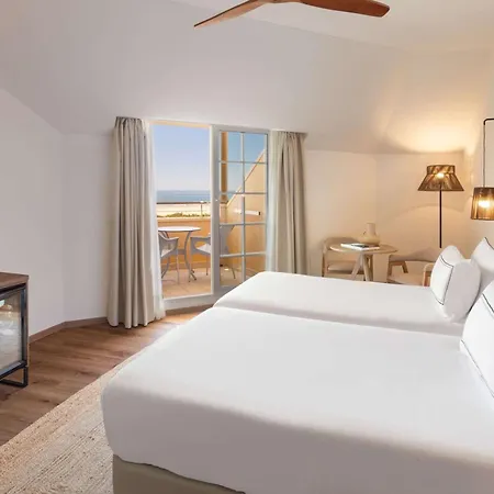 Meliá Atlántico Hotel 4*